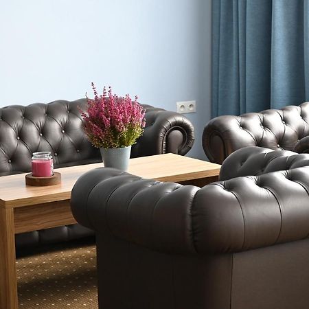 Aparthotel Legnica - Apartamenty Z Aneksem Kuchennym Esterno foto